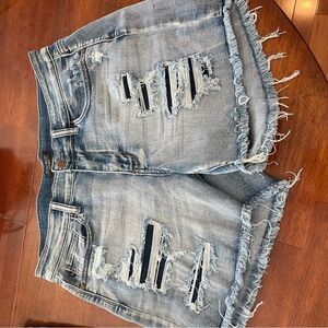 Judy blue light wash Jean shorts 1xl